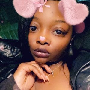 Meet your Posher, Love